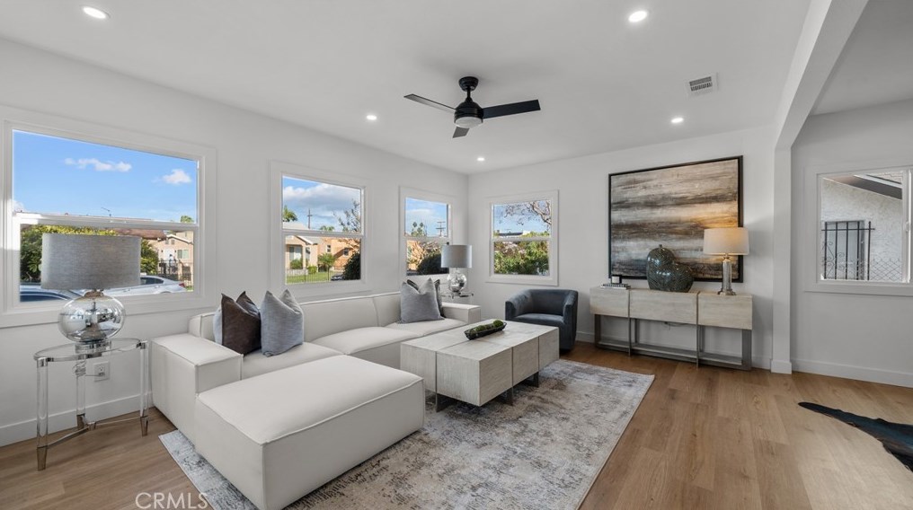 5544 Blackwelder St, Los Angeles CA  90016-3210 exterior