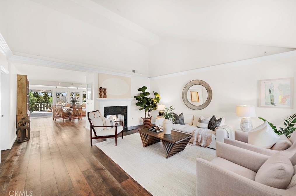 3008 Mountain View Dr, Laguna Beach, CA 92651-2023