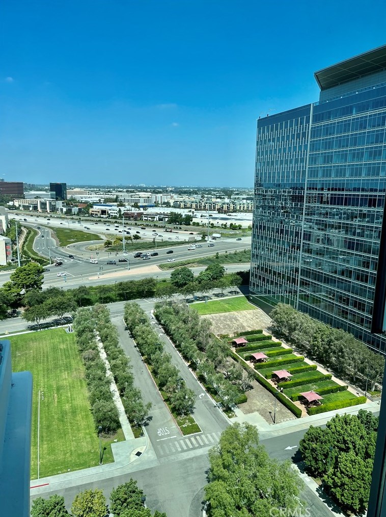 3141 Michelson Dr, Irvine CA  92612-5623 exterior