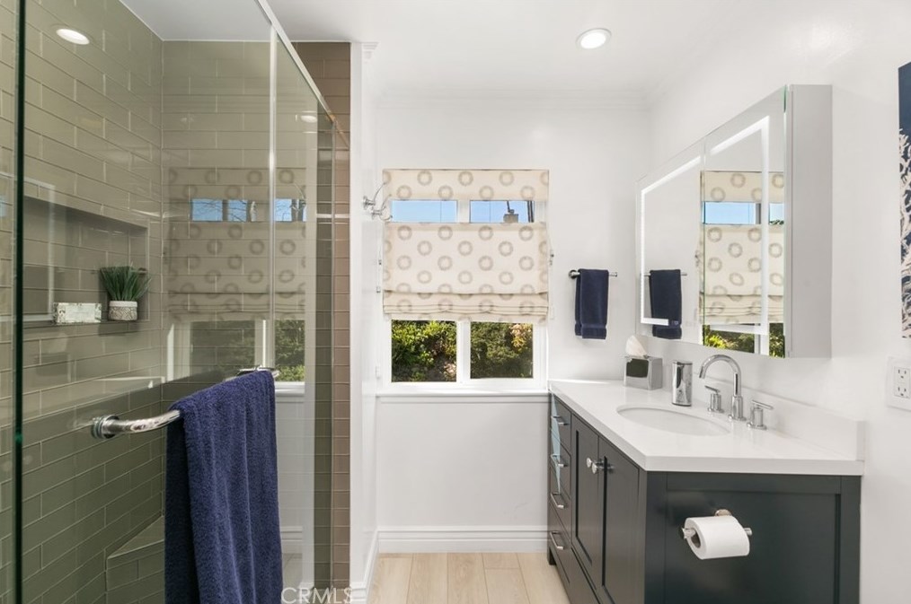 31534 Flying Cloud Dr, Laguna Beach CA  92677-2711 exterior