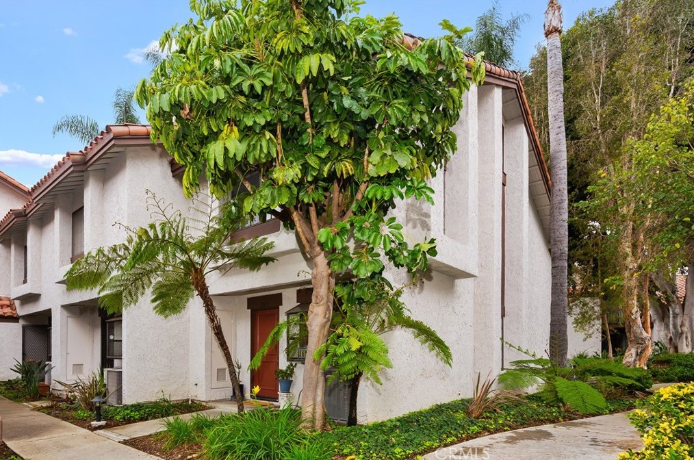 203 Oahu Way, Placentia, CA 92870