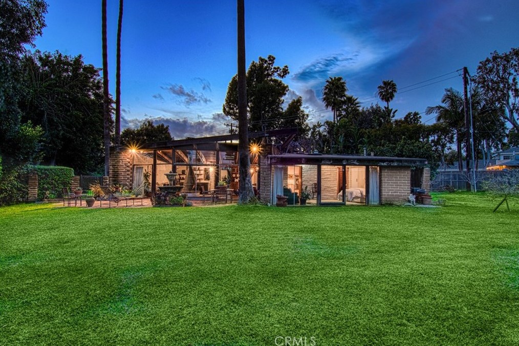 2214 Santiago Dr, Newport Beach, CA 92660-3604