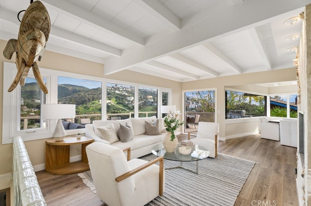 1229 Temple Hills Dr, Laguna Beach, CA 92651-2640