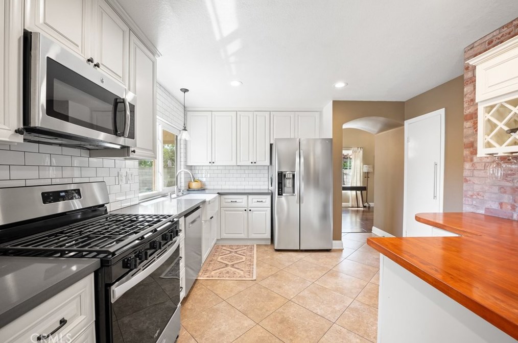 14 Eneldo, Trabuco Canyon, CA 92688-1717