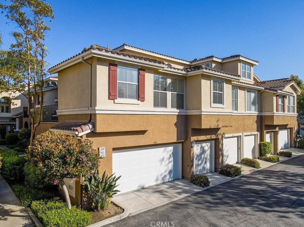 1412 Elmhurst, Irvine CA  92618-4024 exterior