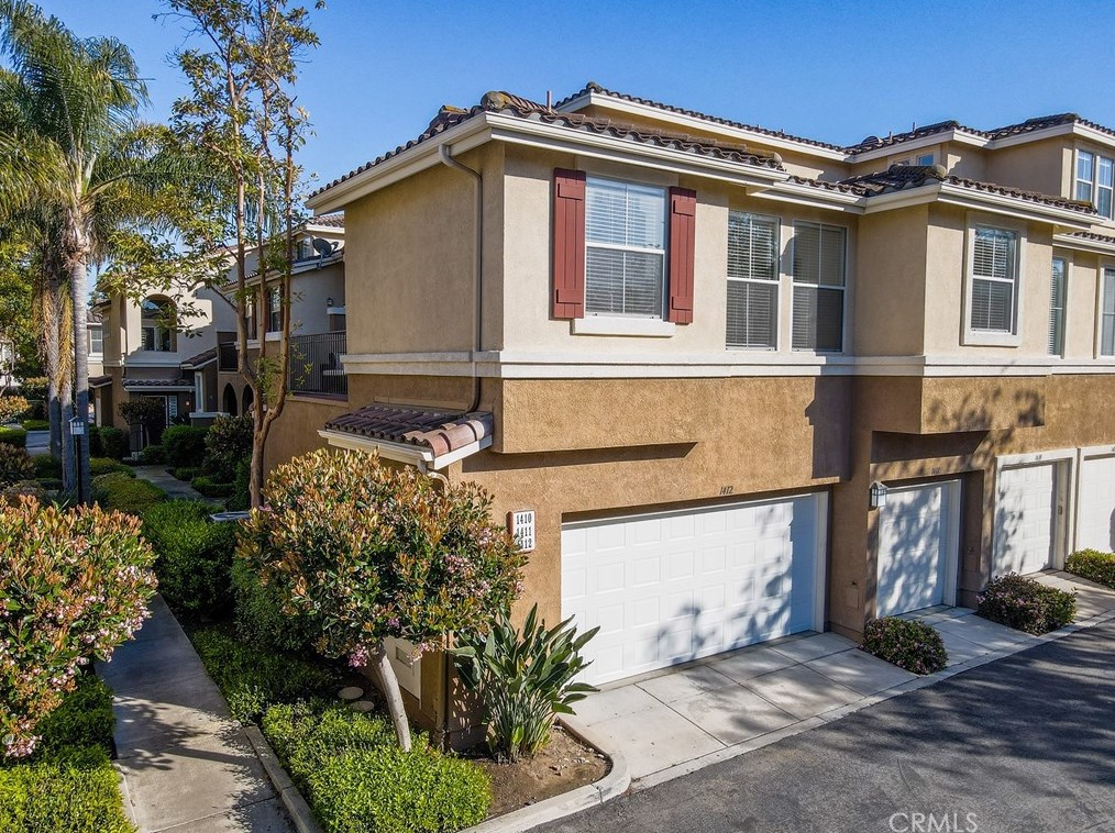 1412 Elmhurst, Irvine CA  92618-4024 exterior