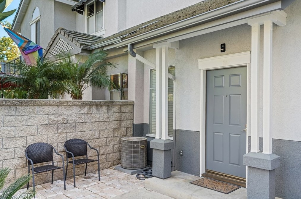 9 Coronado Cay Ln, Laguna Beach, CA 92656-7046