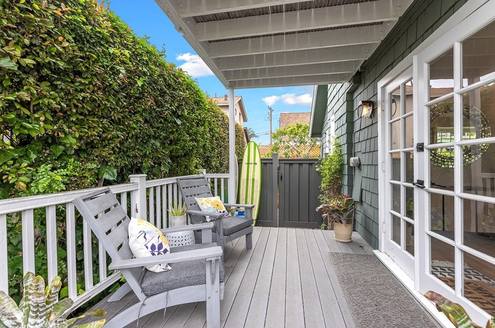 626 Anita St, Laguna Beach CA  92651-2906 exterior