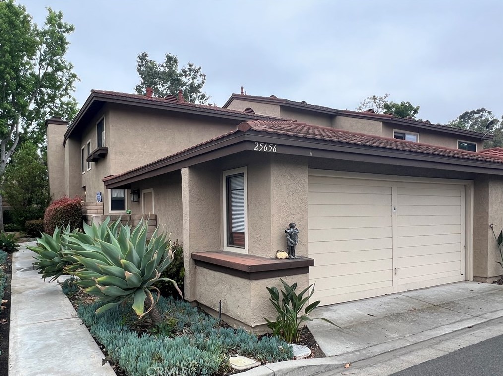 25656 Fishermans Dr, Dana Point, CA 92629-2164