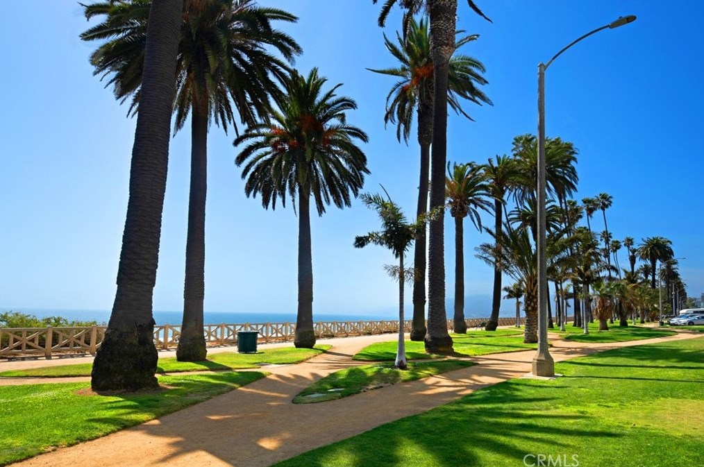 101 California Ave, Santa Monica CA  90403-3515 exterior