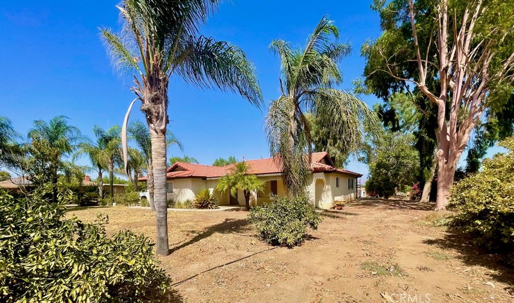 2083 Sunnysands Dr, Perris, CA 92570-6107