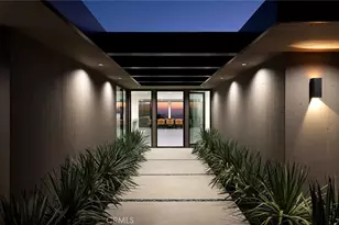 9015 Alto Cedro Dr, Beverly Hills, CA 90210 - Photo 12