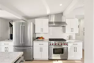 592 Bluebird Canyon Dr, Laguna Beach, CA 92651 - Photo 12