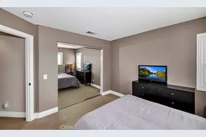 24030 Via Vizcaya, Valencia, CA 91354 - Photo 42