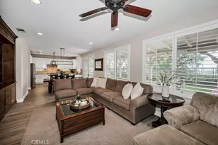 24030 Via Vizcaya, Valencia, CA 91354 - Photo 8