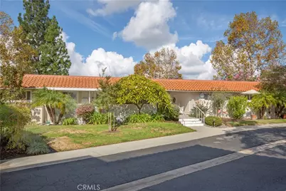 815 Via Alhambra #Q, Laguna Woods, CA 92637 - Photo 2