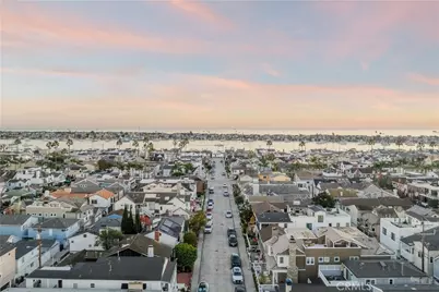 220 Apolena Avenue, Newport Beach, CA 92662 - Photo 16