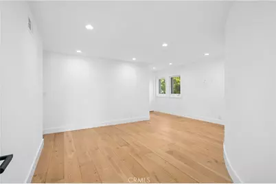 2572 Bayshore, Newport Beach, CA 92663 - Photo 14