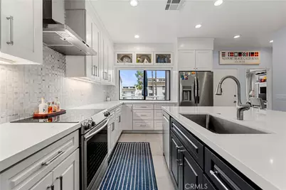 10 Serena Court, Newport Beach, CA 92663 - Photo 12