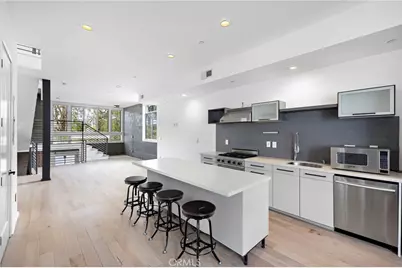 4151 Redwood Avenue #106, Los Angeles, CA 90066 - Photo 10