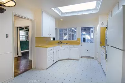 415 San Bernardino, Newport Beach, CA 92663 - Photo 16