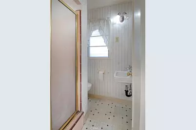 415 San Bernardino, Newport Beach, CA 92663 - Photo 20