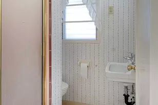 415 San Bernardino, Newport Beach, CA 92663 - Photo 20