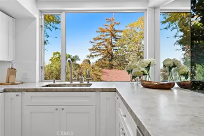 592 Bluebird Canyon Drive, Laguna Beach, CA 92651 - Photo 6