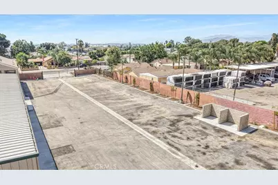 11185 Roswell Avenue, Pomona, CA 91766 - Photo 48