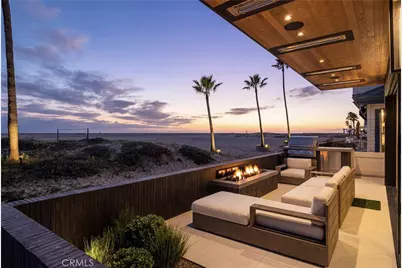 218 E Oceanfront, Newport Beach, CA 92661 - Photo 2