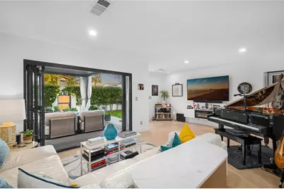 539 Tustin Avenue, Newport Beach, CA 92663 - Photo 8