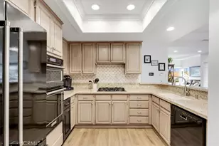 19 Tennis Villas Dr, Dana Point, CA 92629 - Photo 14