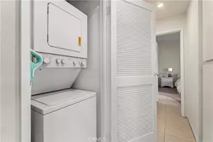 105 Corsica Dr, Newport Beach, CA 92660 - Photo 16