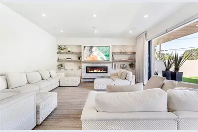 660 Kings Road, Newport Beach, CA 92663 - Photo 4