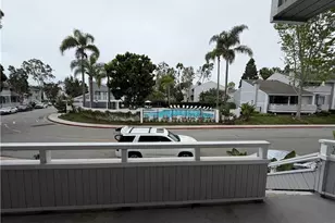 202 Intrepid Ct, Newport Beach, CA 92663 - Photo 12