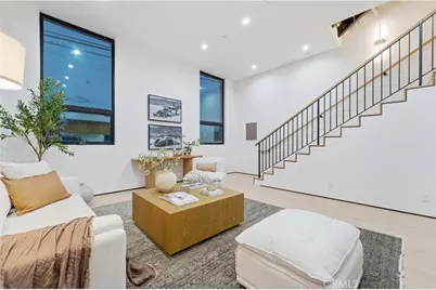 11700 Charnock, Los Angeles, CA 90066 - Photo 2