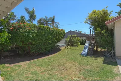 2094 Orange Avenue, Costa Mesa, CA 92627 - Photo 8