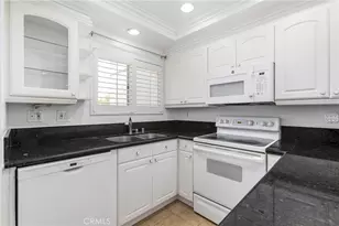 26302 Los Viveros, Mission Viejo, CA 92691 - Photo 6