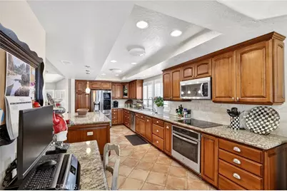 633 N Orange Street, Orange, CA 92867 - Photo 12