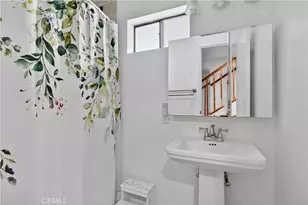 5625 Terrace Dr, La Crescenta, CA 91214 - Photo 24