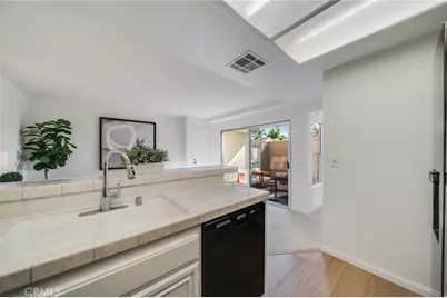 66 Georgetown, Irvine, CA 92612 - Photo 14