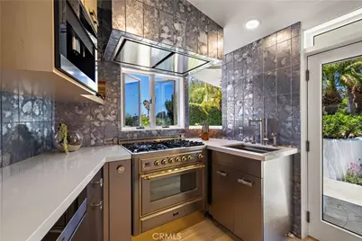 594 Cliff Drive, Laguna Beach, CA 92651 - Photo 12
