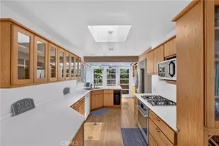 2700 Cliff, Newport Beach, CA 92663 - Photo 22