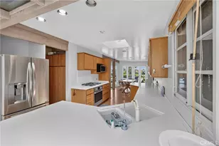 2700 Cliff, Newport Beach, CA 92663 - Photo 26