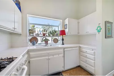 15732 S B #A, Tustin, CA 92780 - Photo 22
