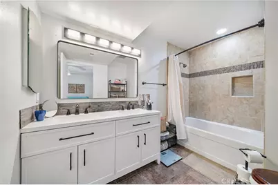 15732 S B #A, Tustin, CA 92780 - Photo 12