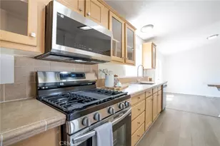 261 Las Brisas Cir, Pomona, CA 91768 - Photo 18