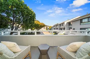 19 Swift Ct, Newport Beach, CA 92663 - Photo 18