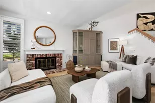 251 Chesterfield, Newport Beach, CA 92660 - Photo 8