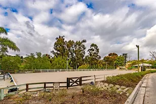 25111 Buckboard Ln, Laguna Hills, CA 92653 - Photo 26